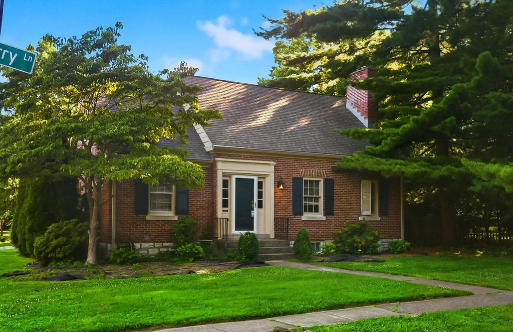 129 Barberry Lane, Lexington