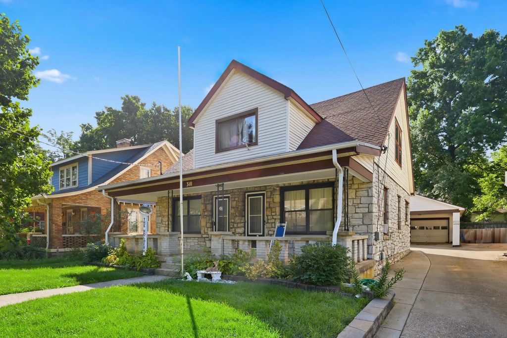 310 Hanover Court, Lexington
