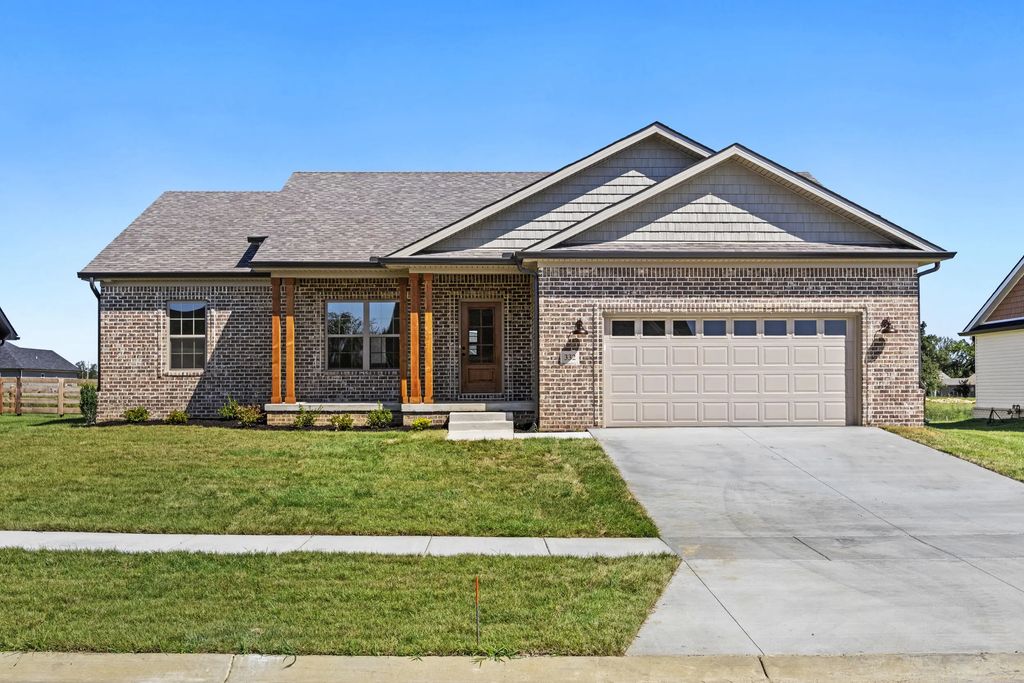332 Mohegan Trail, Richmond