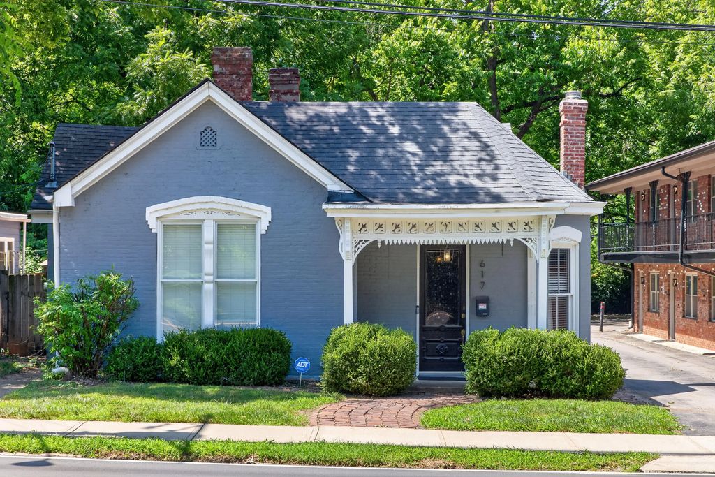 617 N Broadway, Lexington