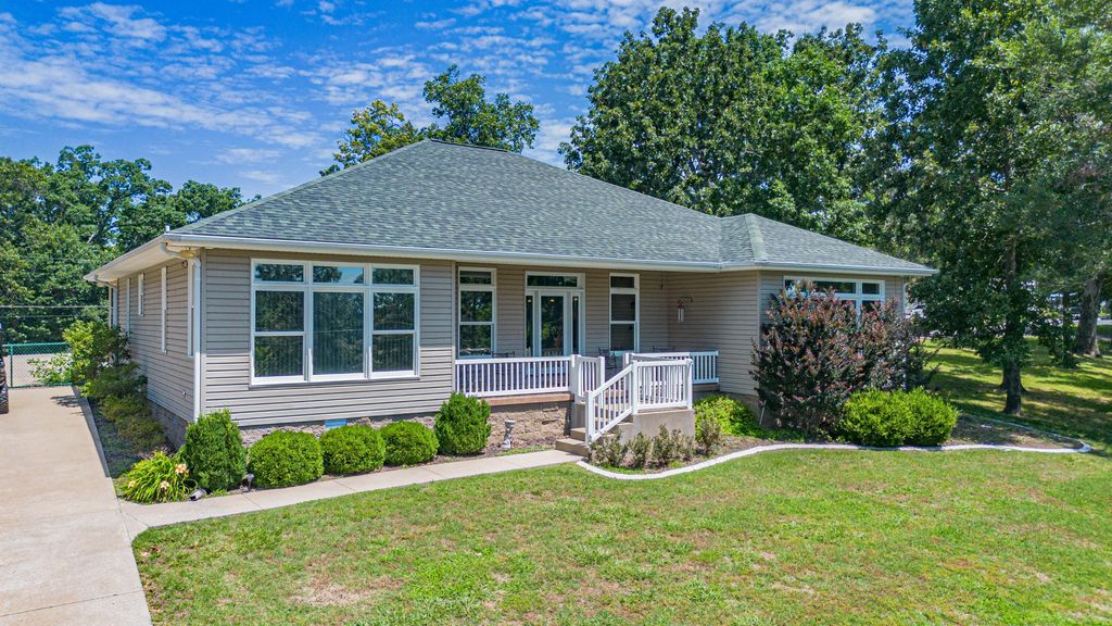 237 Knottingham Drive, Gilbertsville