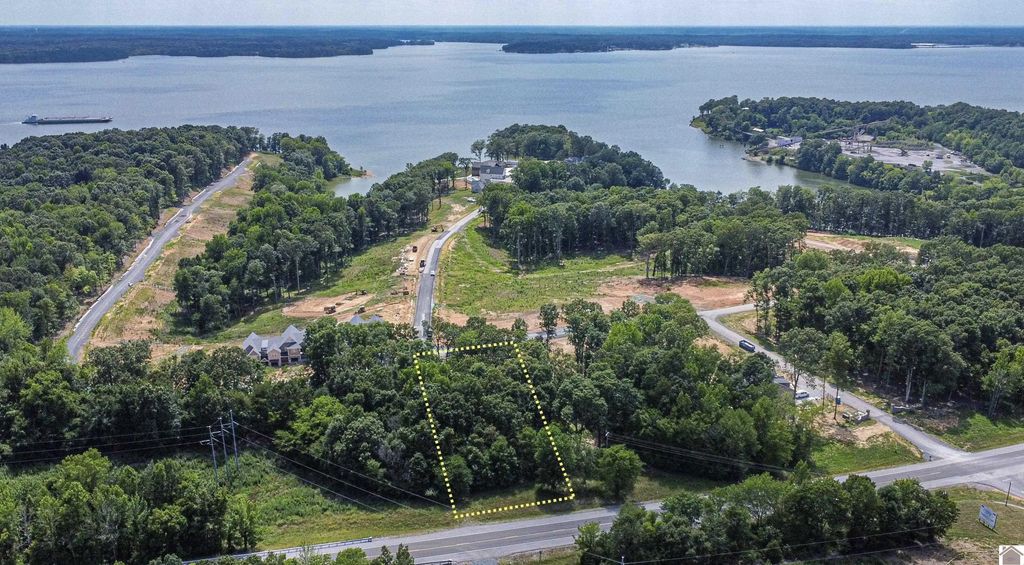 739 Eagle Rest Drive Lot # 47, Grand Rivers