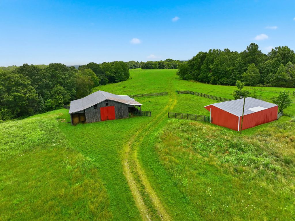 800-850 Decatur Road, Russell Springs
