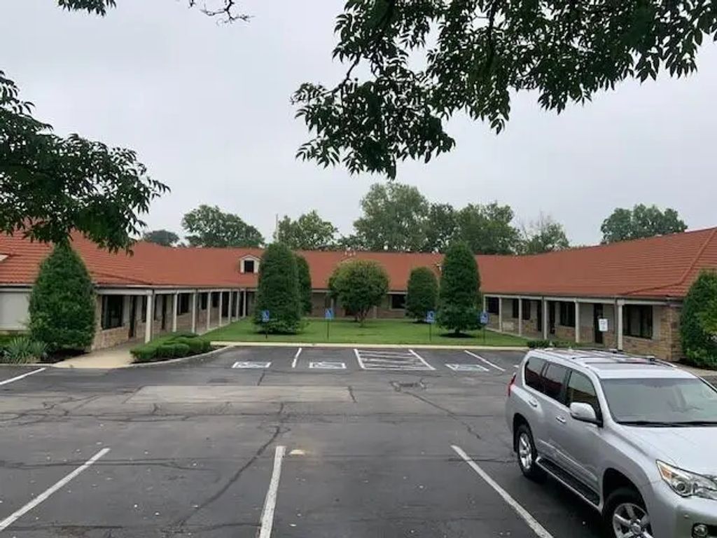 2134 2134 Nicholasville Rd Suite 13 Road 13, Lexington