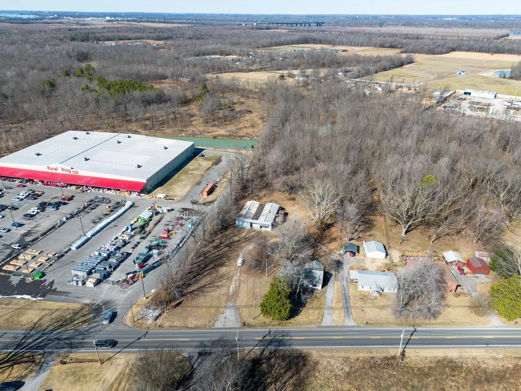 4549 Cairo Road, Paducah
