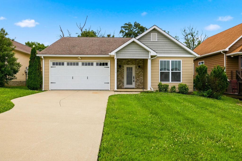 370 Persimmon Way, Harrodsburg