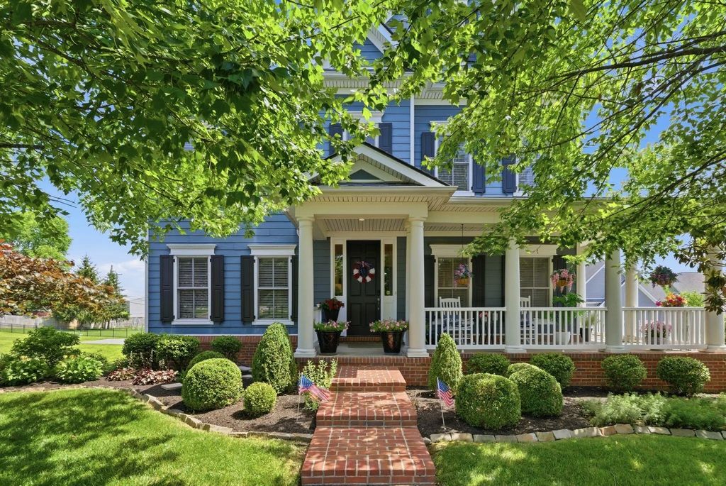 1937 General Warfield Way, Lexington