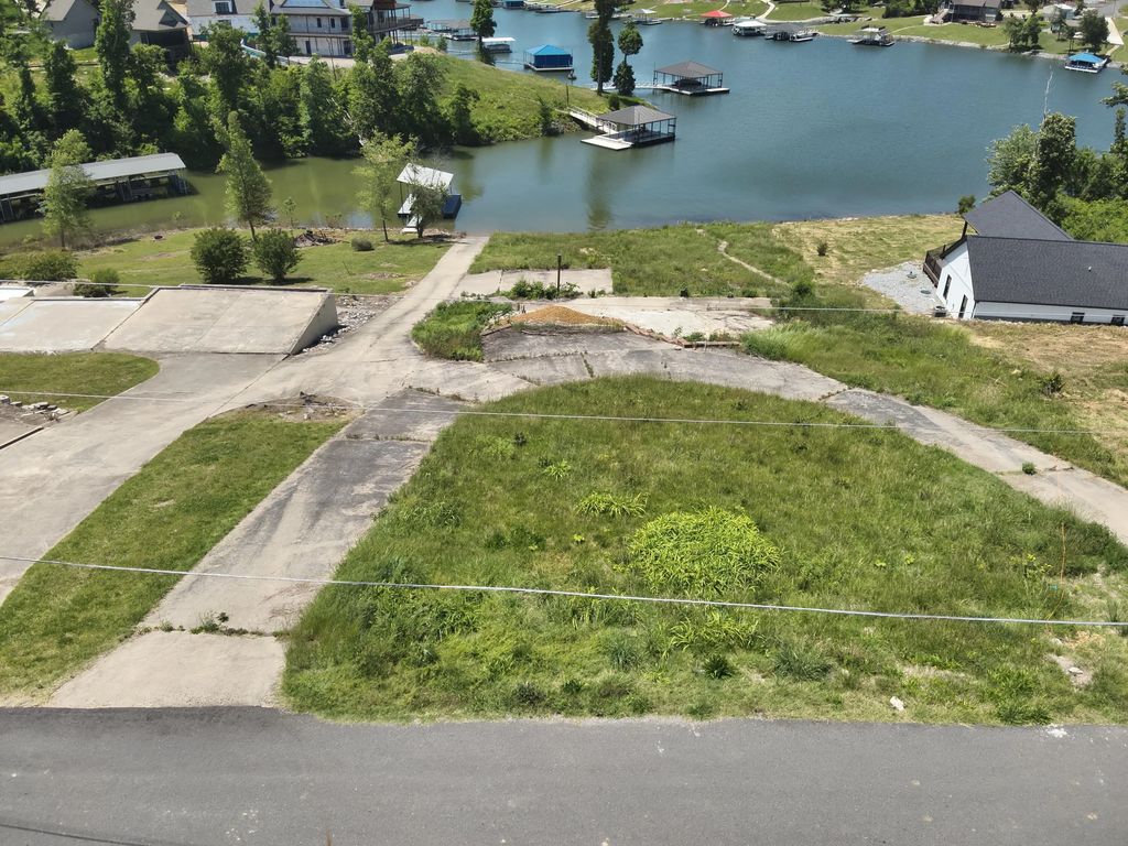 551 Sherwood Drive, Gilbertsville