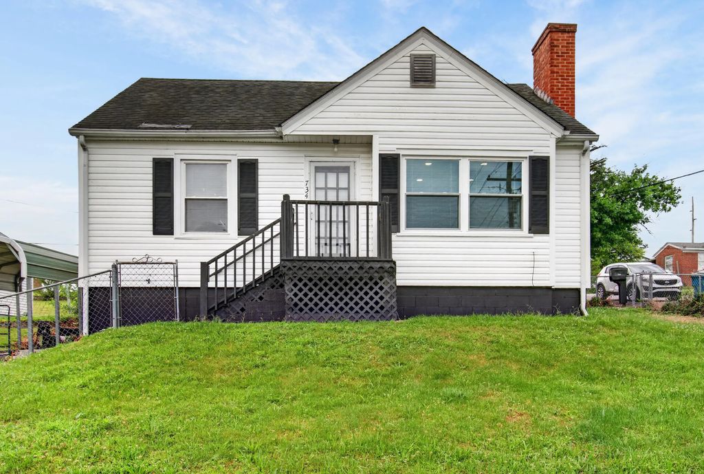 734 Maple Avenue, Harrodsburg