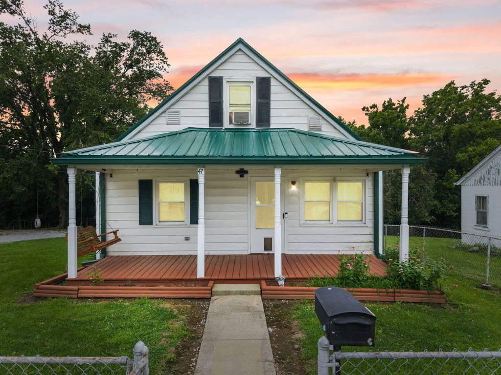 47 Hughes Avenue, Winchester