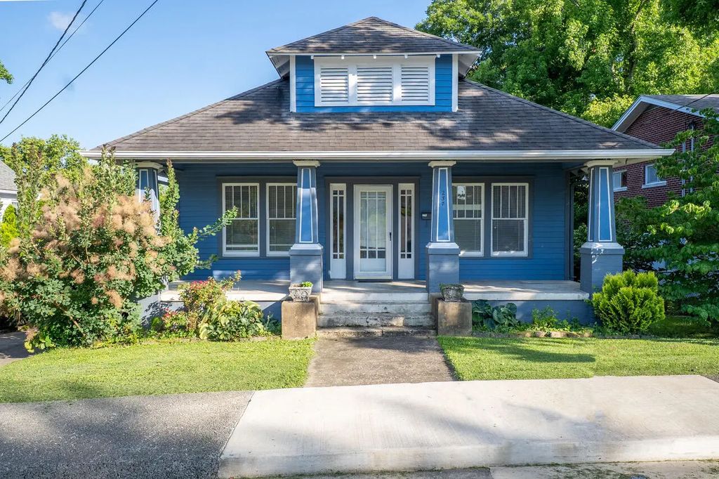 237 Sunset Avenue, Richmond