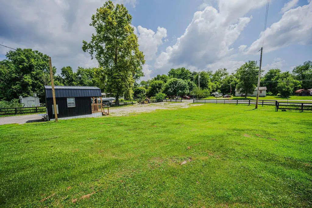 1019 Black Creek Road, Clay City