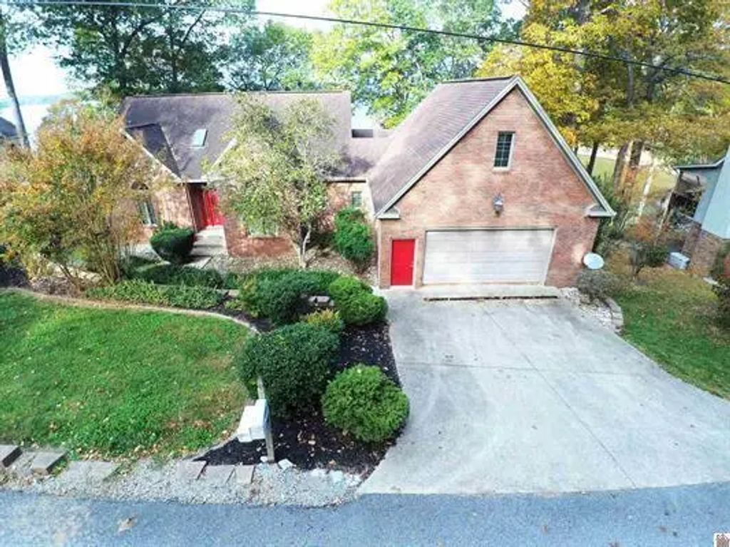 138 Elizabeth Drive, Eddyville