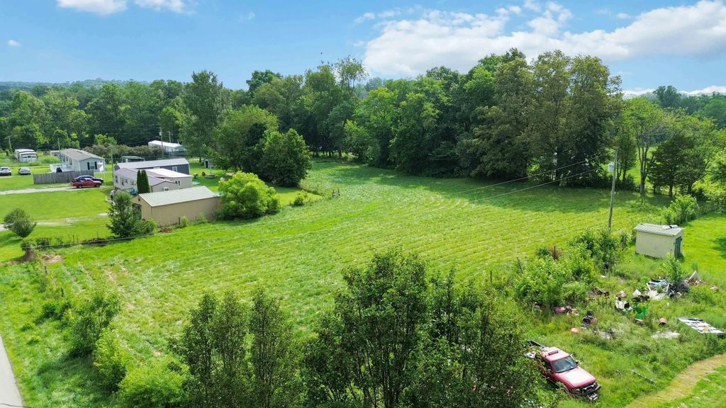 8 Daniels Drive, Eubank