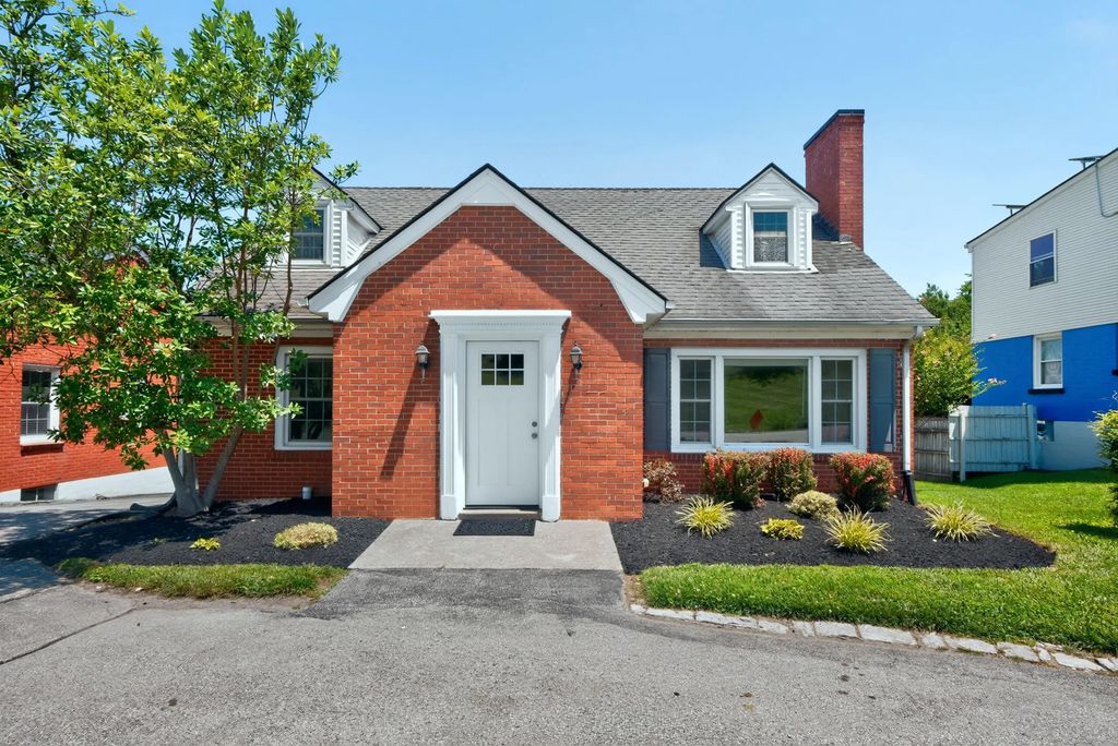 767 Lane Allen Road, Lexington
