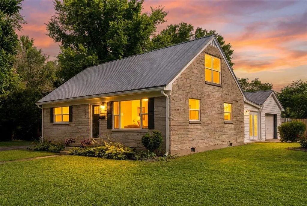 634 Cardinal Lane, Lexington