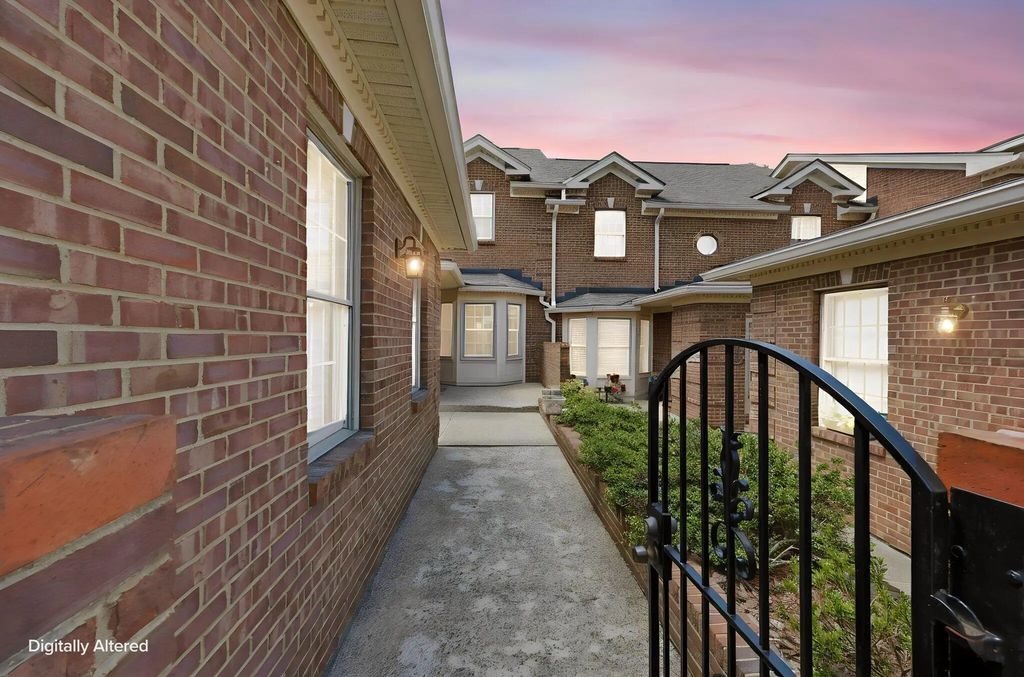2208 Stone Garden Lane, Lexington