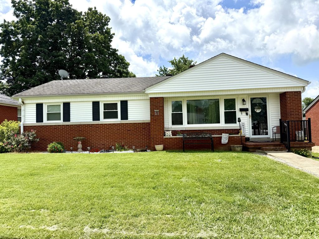 404 College Manor, Harrodsburg