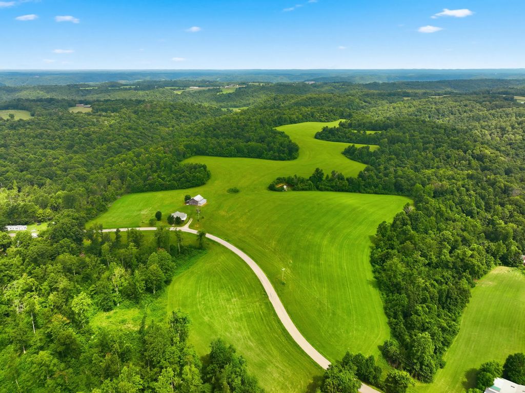 1591 Henson Ridge Road, Liberty