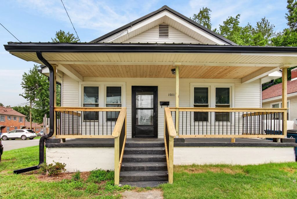 1011 Queen Street, Danville