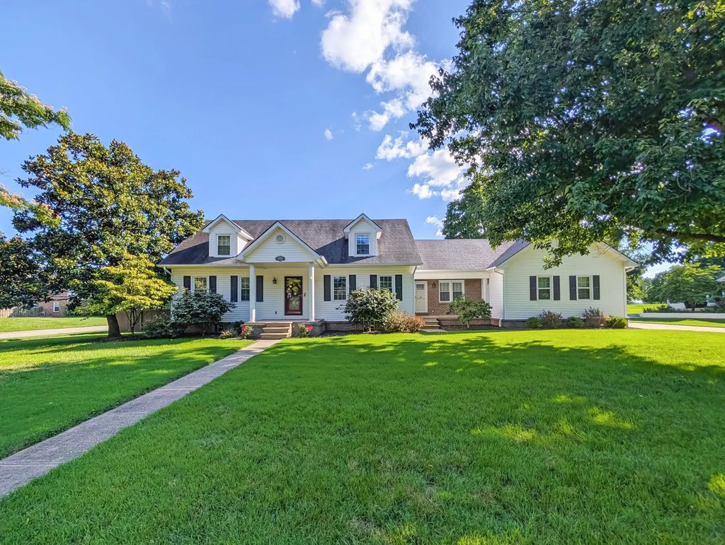 200 W Fairway Drive, Nicholasville