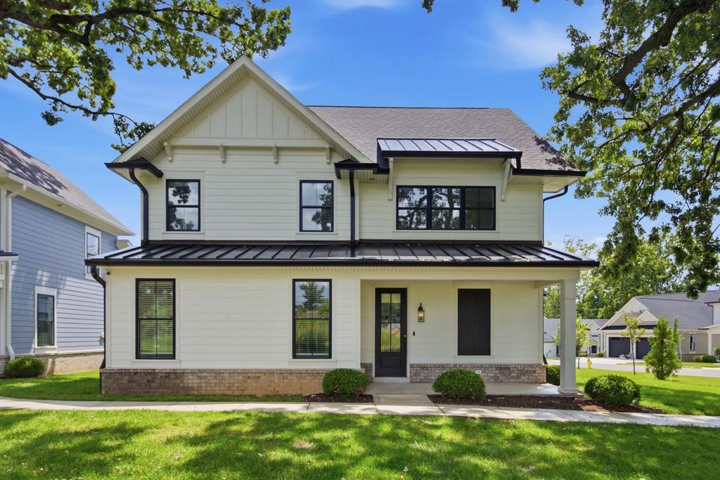 3548 Harper Woods Lane, Lexington