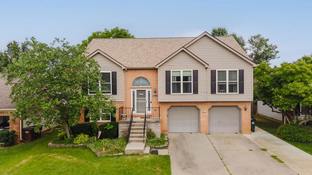 817 Palomino Lane, Lexington
