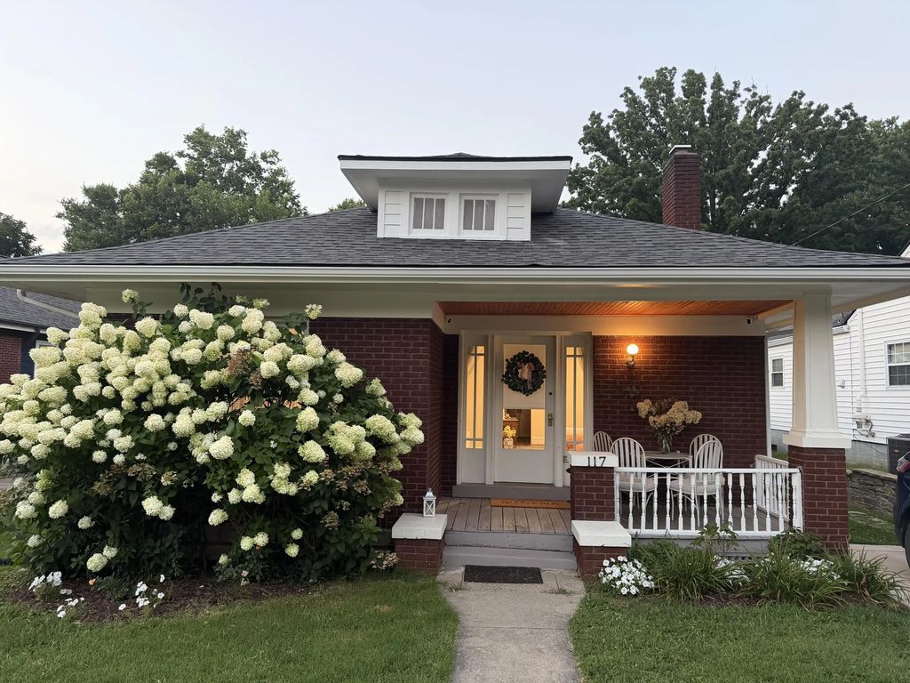 117 Penmoken Park, Lexington