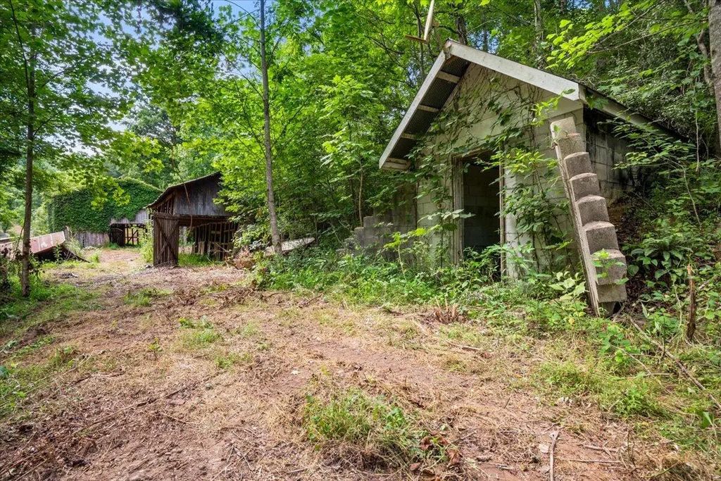 2661 Buncomb Road, Tyner
