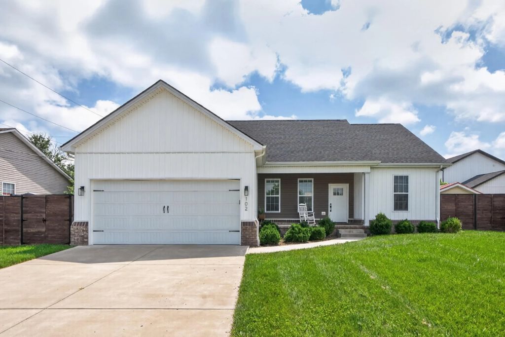 102 Jessamine Avenue, Nicholasville