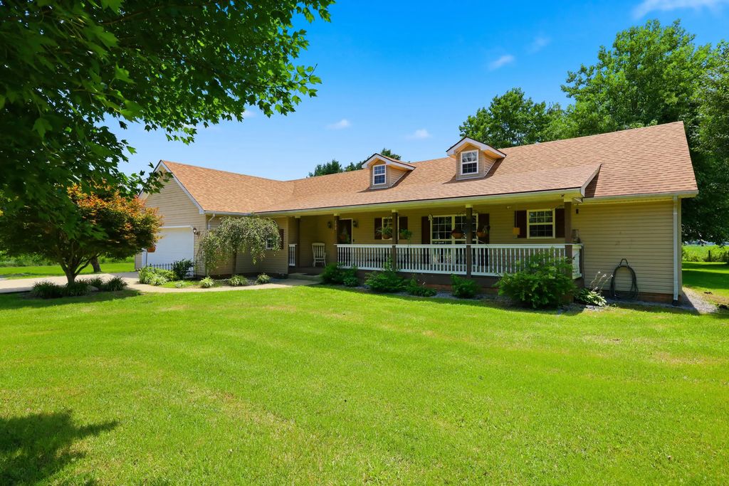 192 Evergreen Circle, Danville