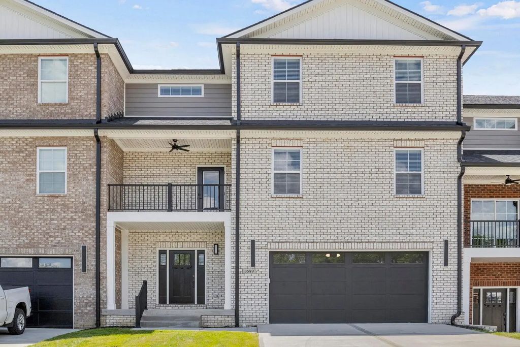 3589 Harper Woods Lane, Lexington