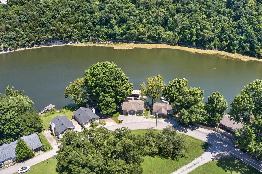 579 Kings Mill Road, Danville