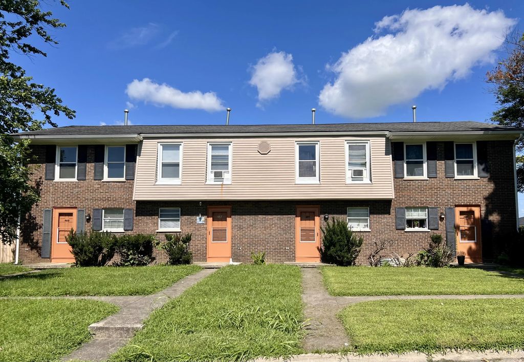 443 Oxford Drive 443,445,447,449, Winchester