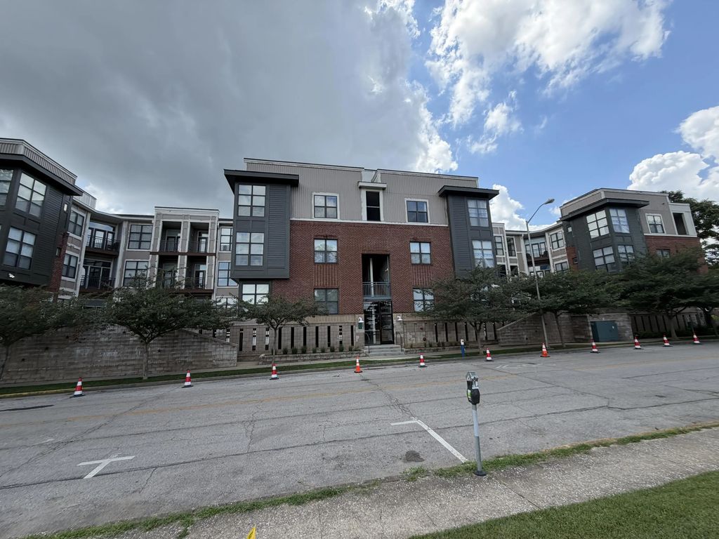 250 S Martin Luther King Boulevard 313, Lexington