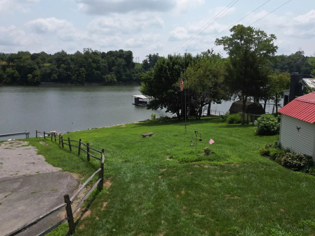464 Sunrise, Harrodsburg