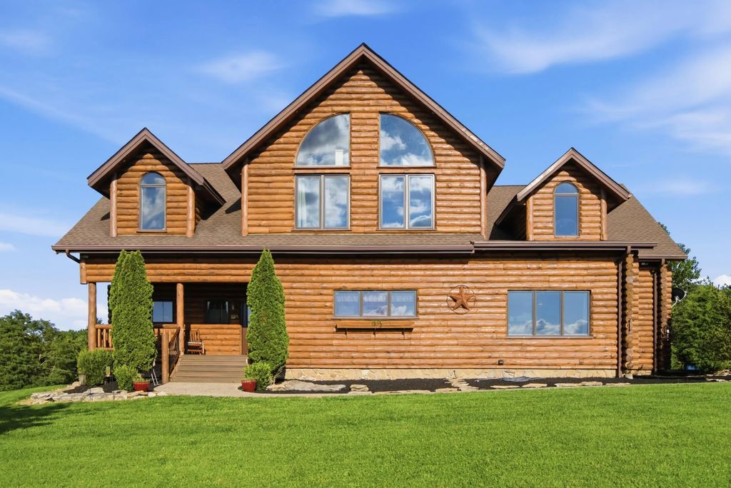 112 Lovers Leap Road, Lawrenceburg