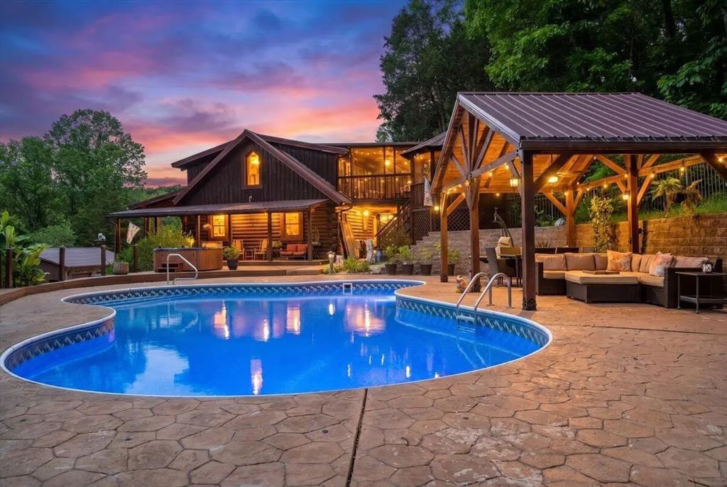 200 Old Log Lick Road, Winchester