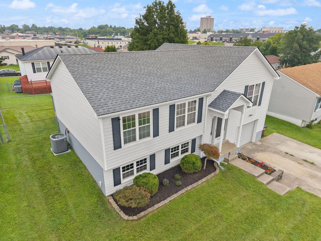 233 Brittany Circle, Richmond