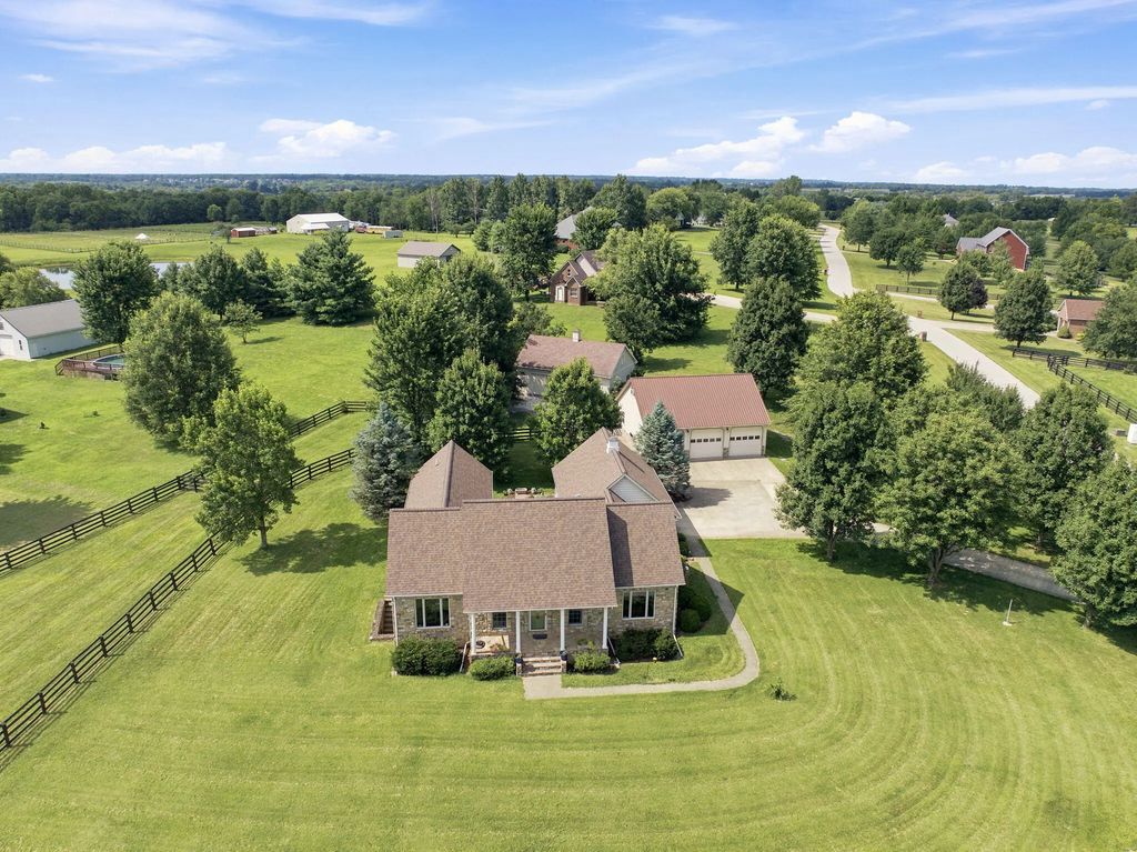 101 Sterling Drive, Georgetown