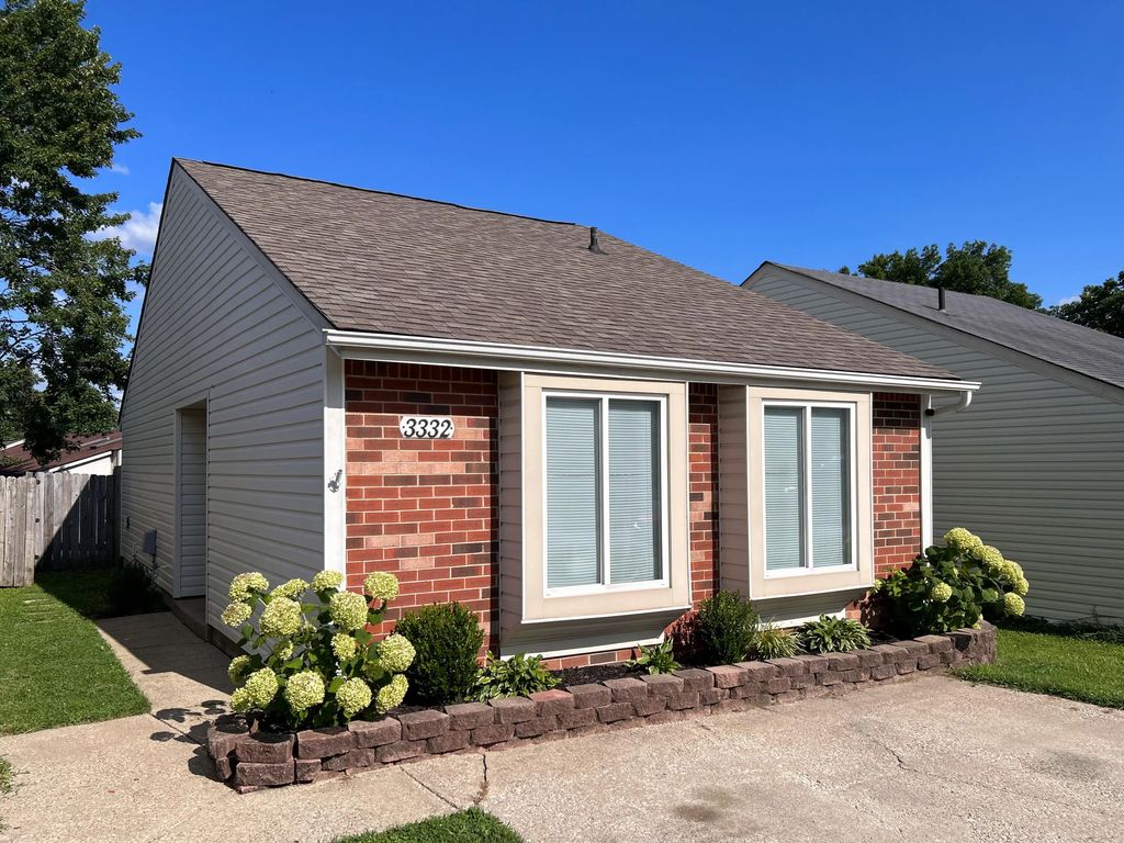 3332 Fox Trace Road, Lexington