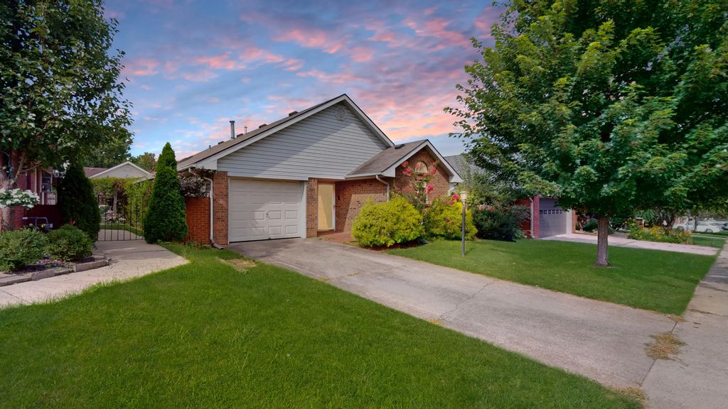 326 Retrac Road, Lexington