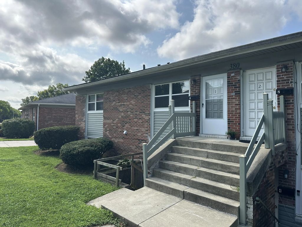 380 Redding Road 1, Lexington