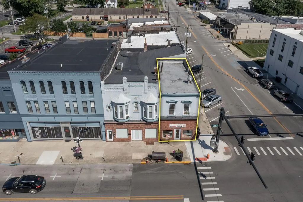 1 N Main Street, Winchester