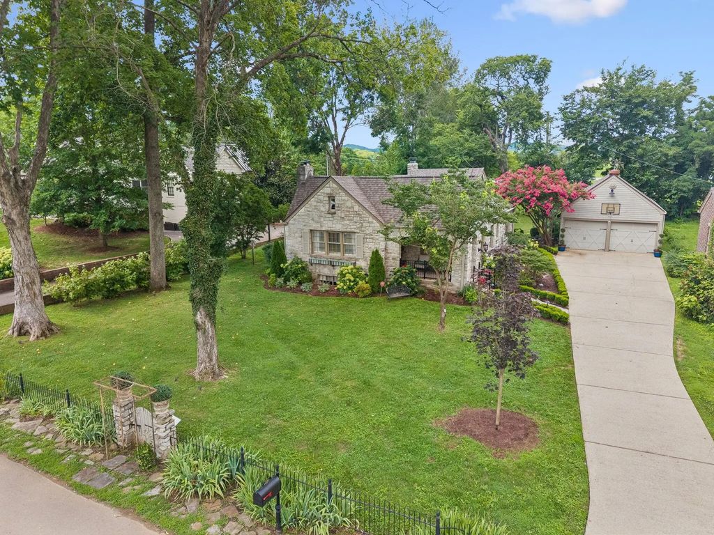 118 Winslow Road, Franklin