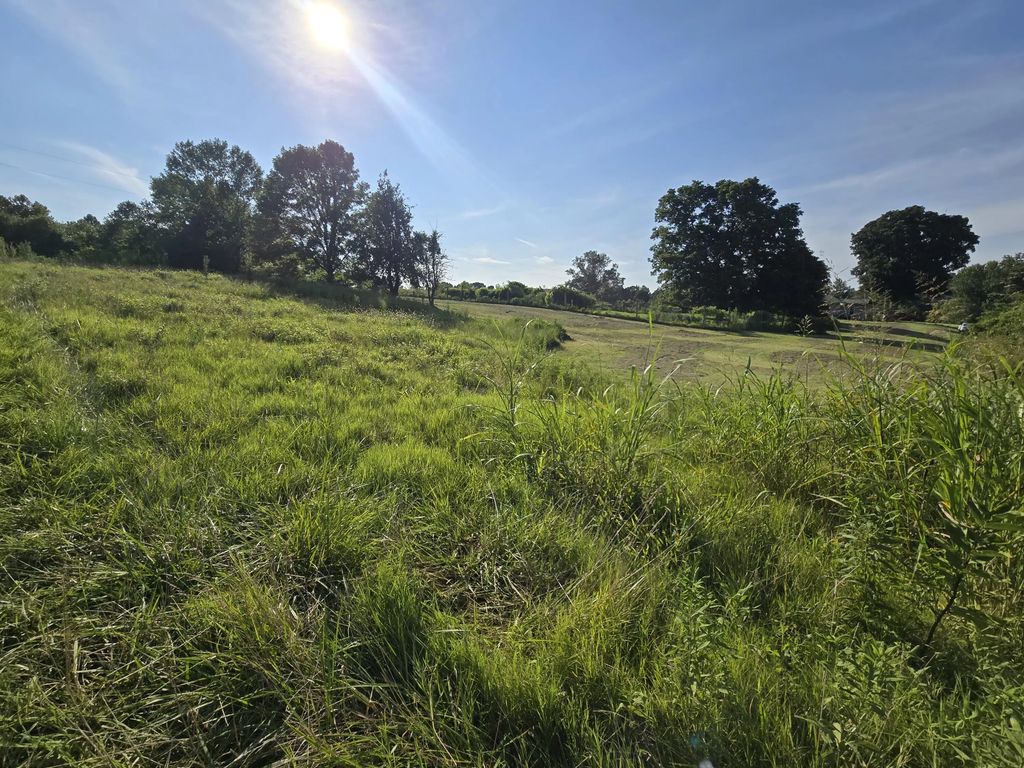 8873 Farmersville Road, Fredonia