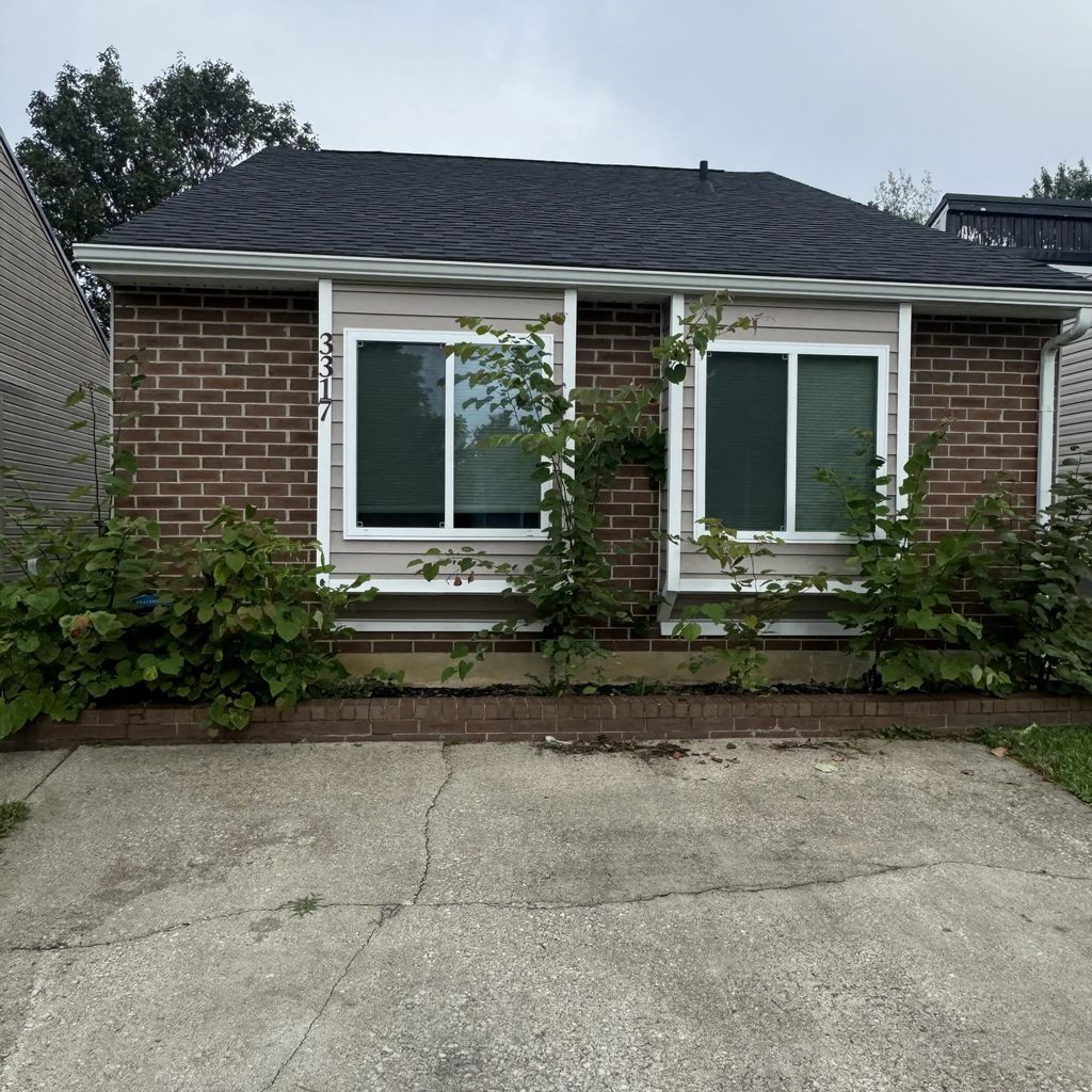 3317 Fox Trace Road, Lexington