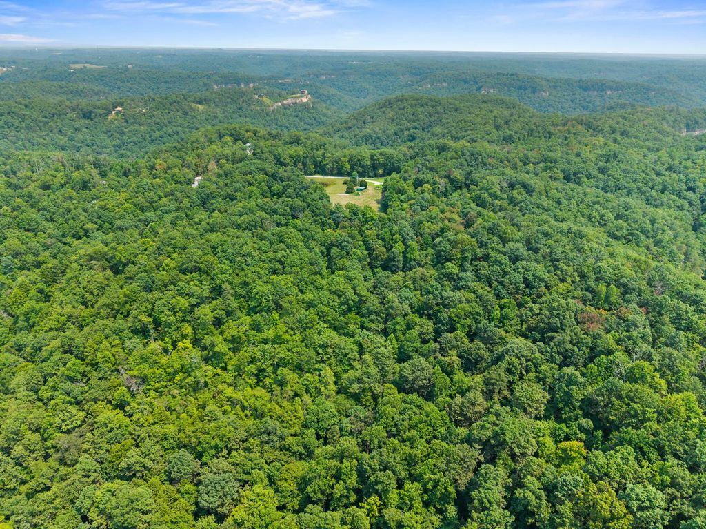 Lot 85, 31 Pinecrest Drive, Frenchburg