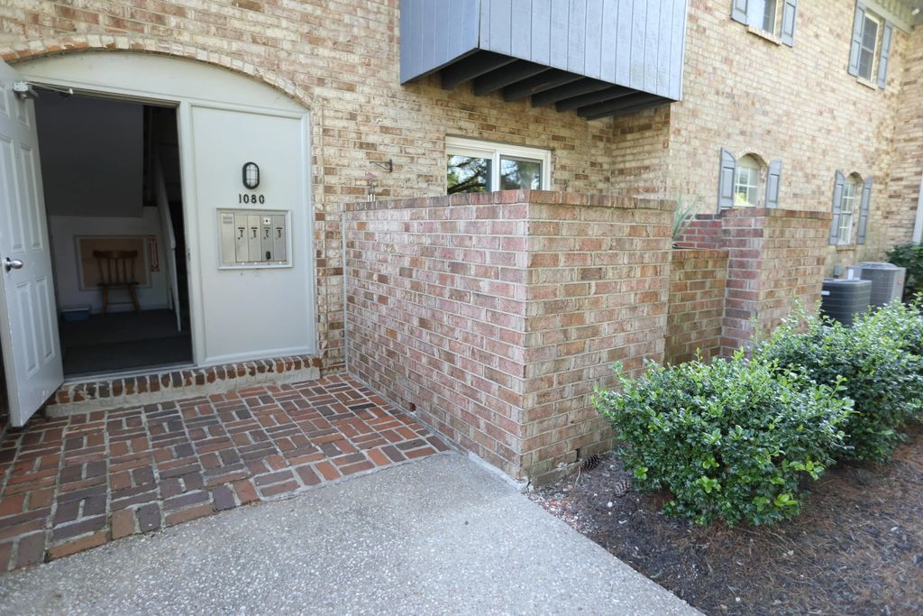 1080 Armstrong Mill Road A, Lexington
