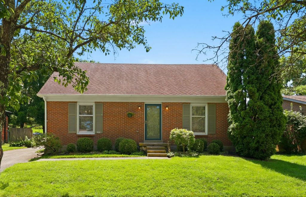 932 Darda Court, Lexington